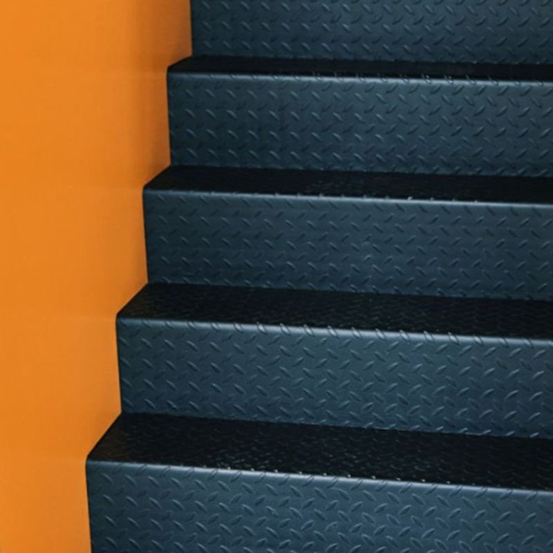 Zwarte rubberen vloerrolletjes voor garages 1,22 m breed Rubberen gymvloerrolletjes 4 mm dik