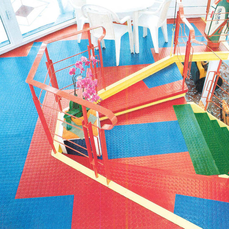 Zwarte rubberen vloerrolletjes voor garages 1,22 m breed Rubberen gymvloerrolletjes 4 mm dik