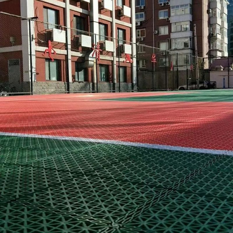 Blauwe PP interlocking sportvloeren 3,5 mm 4,5 mm 6 mm outdoor sport interlocking tegels
