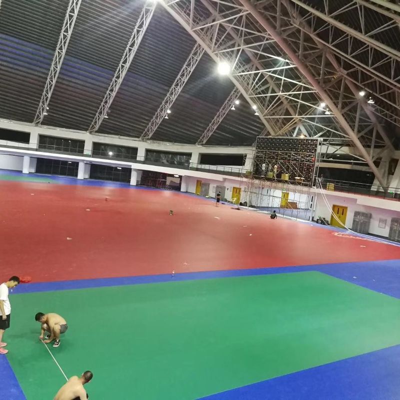 Glue Down Installation Relle PVC 6mm Indoor Badminton Carpet Flooring Roll voor Sport