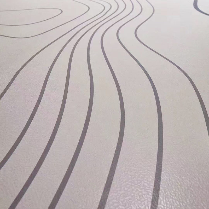 Relle Anti-Slip, Slijtvast & Vlekbestendig Rubber Vloeren voor Beursgebouwen